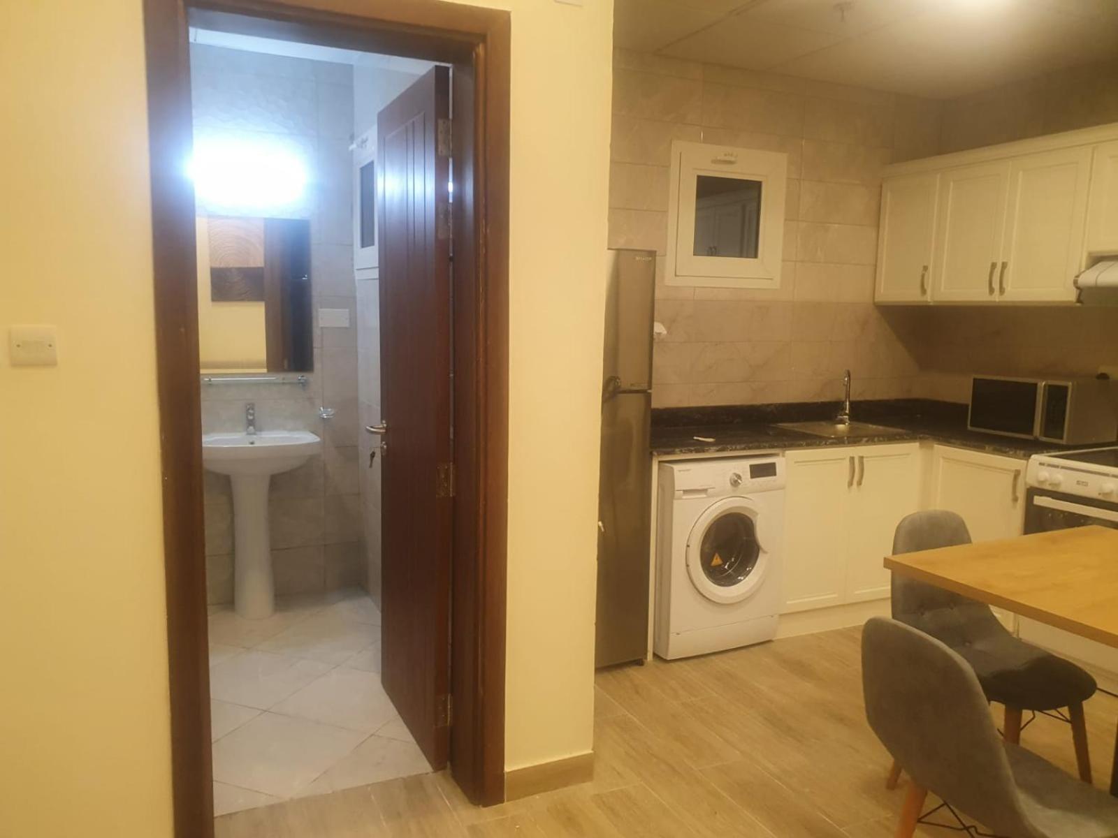 Terminal Inn Old Airport Hotel & Apartment Ντόχα Εξωτερικό φωτογραφία
